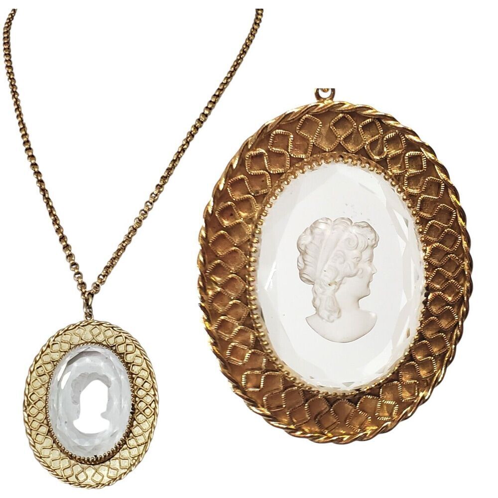 Vintage Whiting & Davis Gold Tone Reverse Carved Glass Cameo‎ Necklace 18” Chain